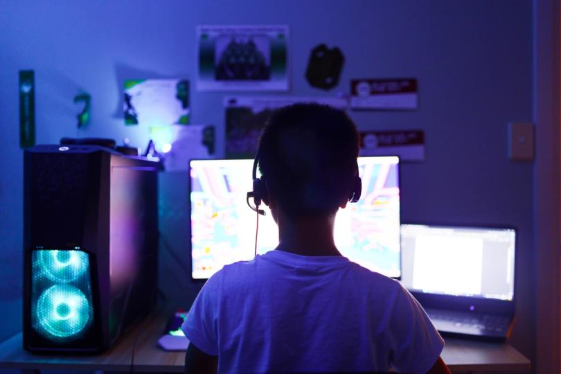 Imagem ilustrativa sobre privacidade e segurança online para crianças