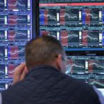 Gráfico de preços do Bitcoin com tendências de alta e baixa