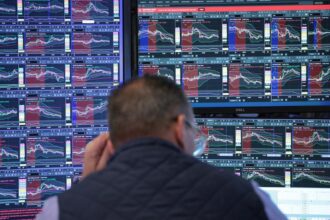 Gráfico de preços do Bitcoin com tendências de alta e baixa