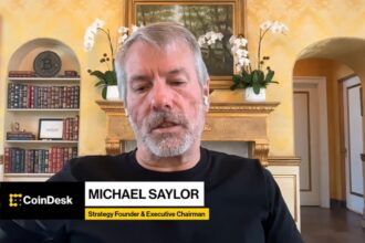 Michael Saylor apresenta novas métricas de Bitcoin da Strategy