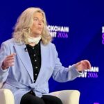 Senadora Cynthia Lummis durante discussão sobre o Crypto Clarity Act