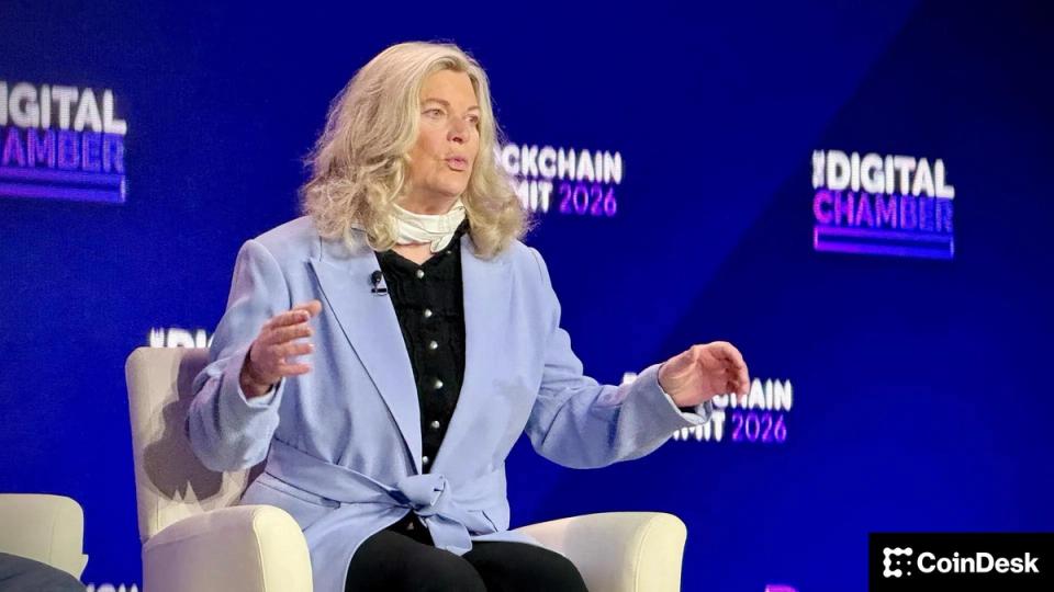 Senadora Cynthia Lummis durante discussão sobre o Crypto Clarity Act