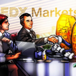 Logo da EDX Markets com gráficos de criptomoedas ao fundo