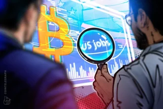 Gráfico de preço do Bitcoin com alta em agosto de 2026