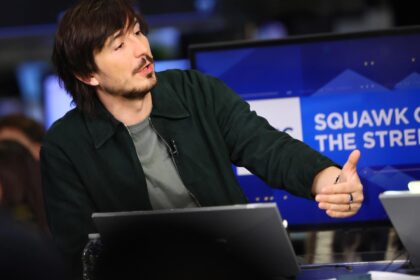 Gráfico mostrando a queda nas taxas da Robinhood Chain