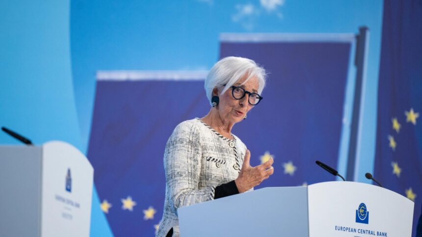Christine Lagarde, presidente do BCE, durante discurso sobre regulamentação de criptomoedas.