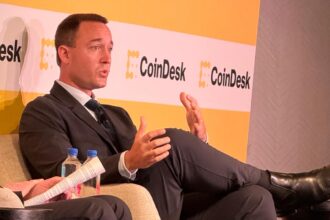 Taylor Lindman fala sobre novas regras de custódia de criptoativos