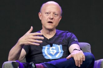 Gráfico representando a competição entre stablecoins como USDC e Tether.