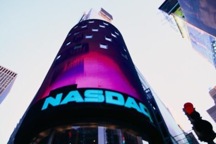 Lançamento do fundo JQQQ no blockchain Stellar