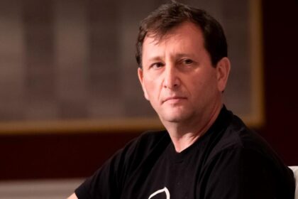 Alex Mashinsky, ex-CEO da Celsius, durante coletiva de imprensa
