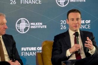 Reunião da CFTC e SEC discutindo regulamentação de criptomoedas