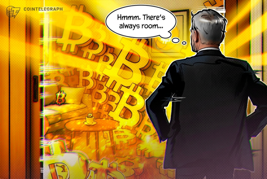 Michael Saylor em destaque com a logo do Bitcoin